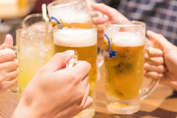 居酒屋で呑んで笑って盛り上がろう！